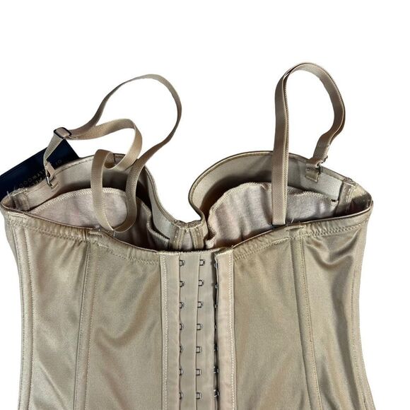 Vintage Fredrick’s of Hollywood Nude Exxtreme Corset - Picture 5 of 9